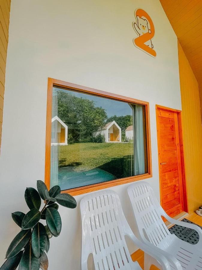 Sea Bear Resort ซีแบร์รีสอร์ต Koh Phayam Exteriör bild