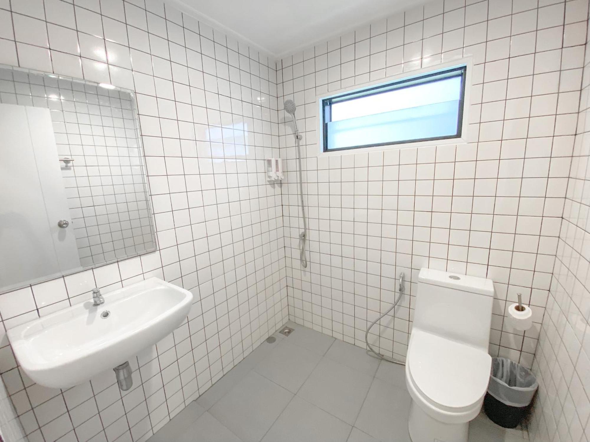 Sea Bear Resort ซีแบร์รีสอร์ต Koh Phayam Exteriör bild